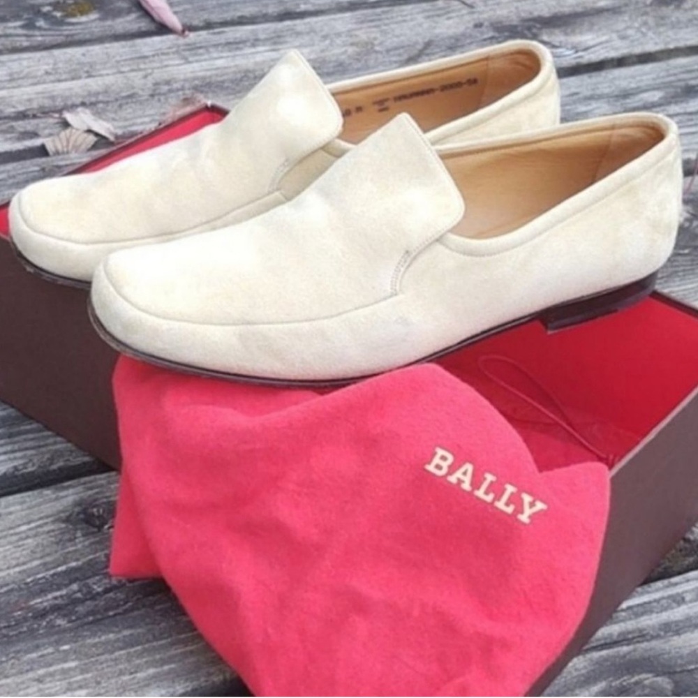 🔥HP🔥Bally Soft Suede Loafers Women’s Size 8 Leather Outsole w/ Duster
